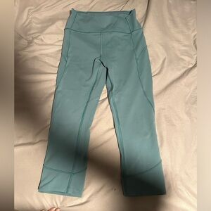 Lululemon cropped leggings